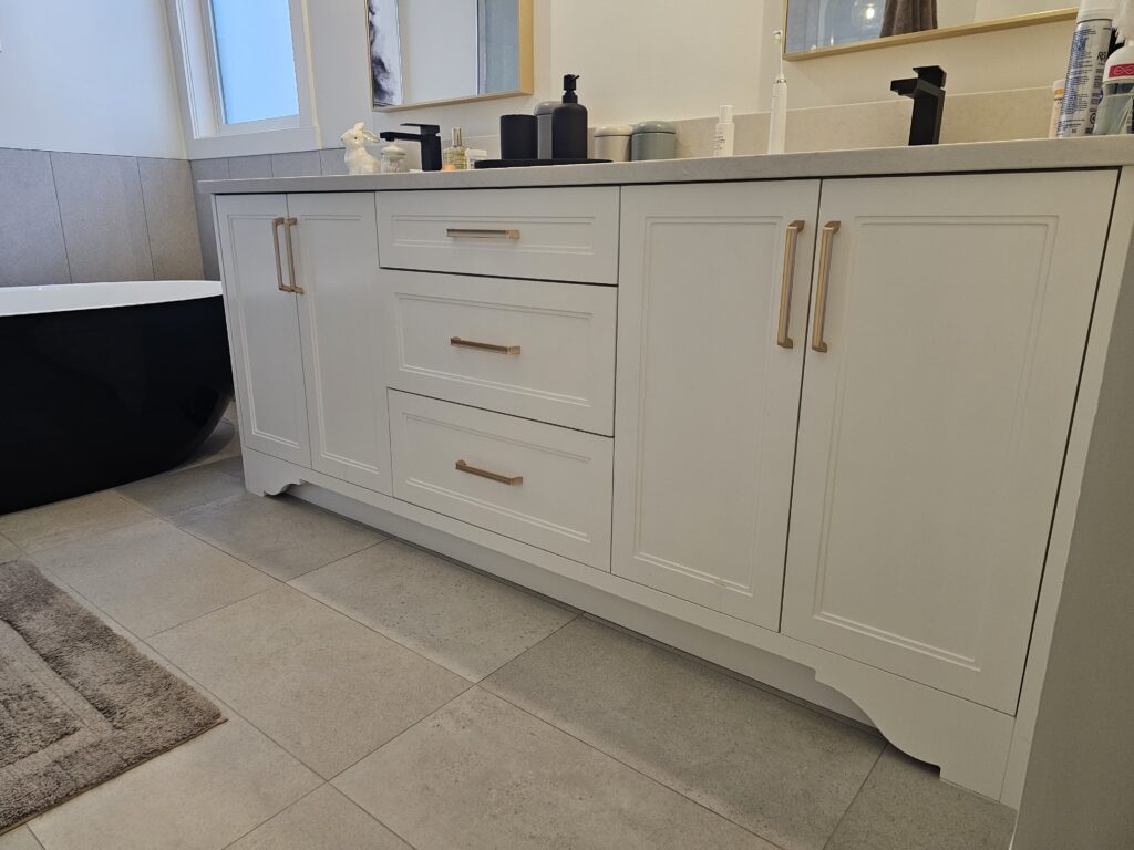 Luxe Kitchen Cabinets